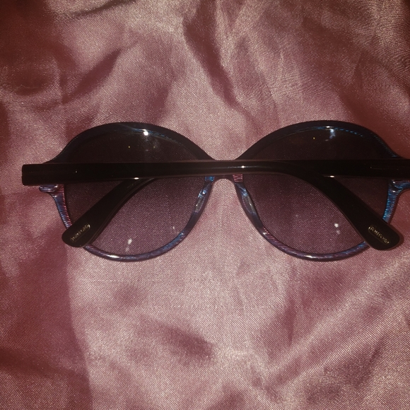 🐞 SOLD 🐞 Tom Ford sunglasses - Picture 4 of 8